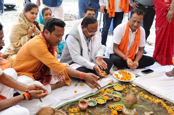 रायगढ़ को मिली 28 करोड़ की ऐतिहासिक सौगात: कोसमनारा में बनेगा अत्याधुनिक उद्यानिकी महाविद्यालय, प्रभारी मंत्री रामविचार नेताम ने किया भूमिपूजन; किसानों, विद्यार्थियों और युवाओं के लिए खुलेगा विकास का नया द्वार