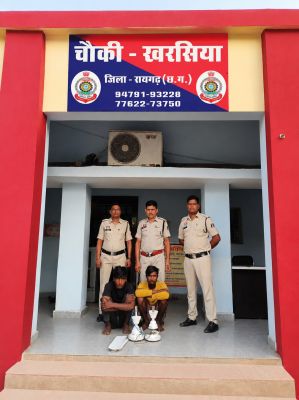 स्कूल में सेंध, 16 पंखे और जरूरी सामान पर चोरों का हाथ साफ; खरसिया पुलिस ने 24 घंटे में सुलझाया मामला, दो आरोपी गिरफ्तार