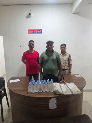 ऑपरेशन आघात : मिडमिडा में 35 पाव अवैध शराब के साथ युवक गिरफ्तार,जूटमिल पुलिस व साइबर टीम की संयुक्त कार्रवाई, आबकारी एक्ट के तहत मामला दर्ज
