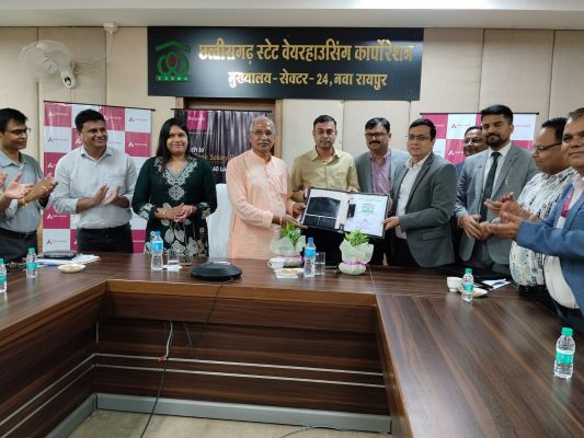 छत्तीसगढ़ स्टेट वेयरहाउसिंग कार्पोरेशन कर्मचारियों के लिए बड़ी सौगात, एक्सिस बैंक से एमओयू के तहत मिलेगा ₹1.10 करोड़ दुर्घटना बीमा और 10 लाख जीवन कवर