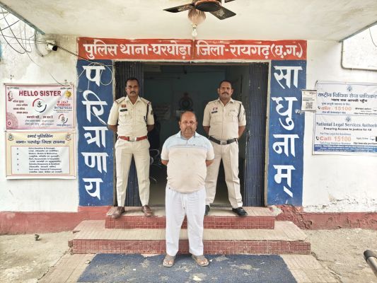 पहले पैसे को लेकर विवाद, फिर बीच सड़क युवक की पिटाई और कार लेकर फरार, 10 लाख की लग्जरी XL-6 बरामद, घरघोड़ा पुलिस की तेज कार्रवाई से खुला पूरा खेल