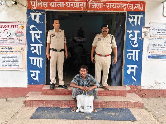 ऑपरेशन आघात: रायगढ़ पुलिस की ताबड़तोड़ कार्रवाई, 34 लीटर अवैध शराब जब्त, तीन आरोपी गिरफ्तार