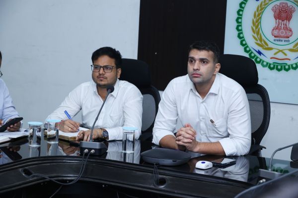 स्वामित्व योजना में तेजी लाने के निर्देश, कलेक्टर ने तहसीलवार समीक्षा कर 30 जुलाई तक लंबित कार्य पूर्ण करने के दिए आदेश