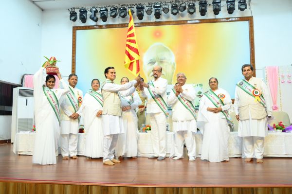 प्रकृति के साथ संतुलन और जल संरक्षण भविष्य की सुरक्षा के लिए आवश्यक &ndash; राज्यपाल श्री डेका ,राज्यपाल ने पर्यावरण संरक्षण एवं आपदा प्रबंधन&rsquo;अभियान का किया शुभारंभ