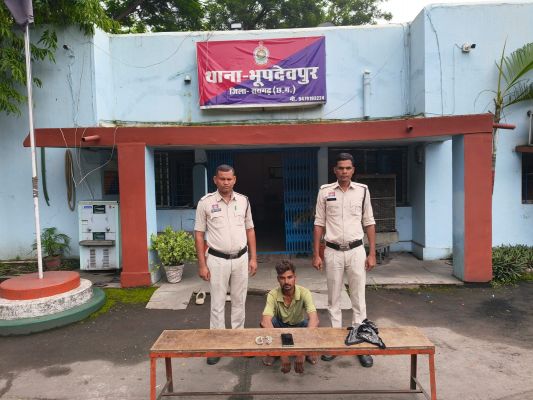 रायगढ़: घर में चोरी का 24 घंटे के भीतर खुलासा, आरोपी गिरफ्तार, चोरी का पूरा सामान बरामद