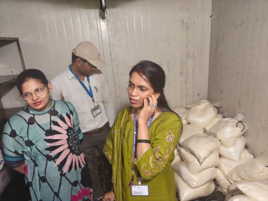डेयरी एनालॉग उत्पादों पर सख्ती: खाद्य सुरक्षा विभाग की कार्रवाई ,फ्रेसशेल डेयरी सहित कई प्रतिष्ठानों का निरीक्षण, नमूने जांच के लिए भेजे