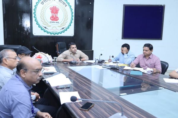 पेलमा परियोजना पर कलेक्टर का बड़ा फैसला: प्रभावित परिवारों के हित सर्वोपरि, पुनर्वास से पहले होगी ग्रामीणों की सहमति, रोजगार नीति की भी होगी नई समीक्षा