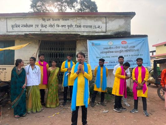 हाट बाजार में लोकगीतों की धुन पर चला स्वास्थ्य जागरूकता अभियान, बाल मधुमेह-सिकल सेल-जन्मजात हृदय रोग के साथ सुरक्षित प्रसव और टीकाकरण पर जोर