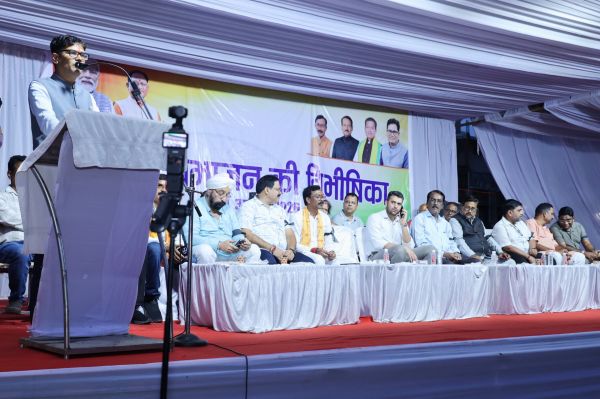 भारत विभाजन विभीषिका स्मरण दिवस पर रायगढ़ के सिंदूर पार्क में हुआ आयोजन,विभाजन की पीड़ा को स्मरण कर दी गई श्रद्धांजलि, काली पट्टी बांधकर जताया विरोध