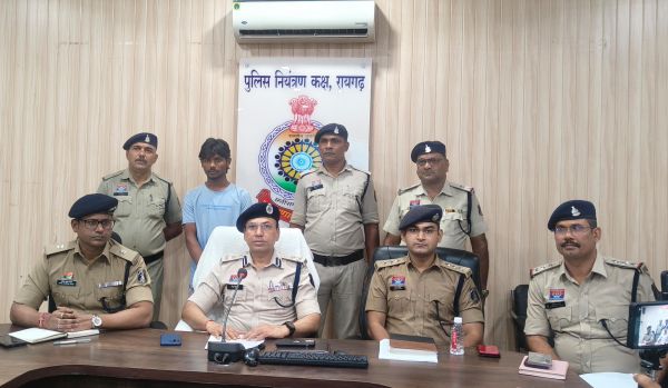 गेरवानी शराब दुकान में गार्ड पर फायरिंग का खुलासा, बिहार के खेत में छिपा मिला आरोपी