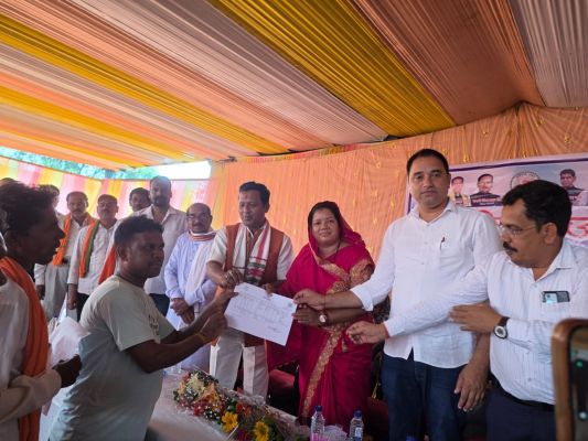 अब कागजों में दर्ज हुआ ग्रामीणों का आशियाना और मालिकाना हक, स्वामित्व योजना से रायगढ़ के हजारों परिवारों को मिली संपत्ति की मजबूत पहचान