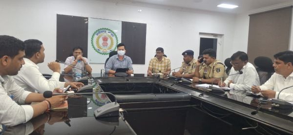 कृष्ण जन्माष्टमी और 41वें चक्रधर समारोह को लेकर प्रशासन-पुलिस अलर्ट, सुरक्षा से लेकर यातायात तक बनेगी पुख्ता व्यवस्था