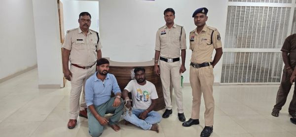 महिला मित्र से मिलने पहुंचे युवक की मोहल्ले के युवकों ने की पिटाई, गंभीर चोटों से मौत; जूटमिल पुलिस ने दो आरोपियों को किया गिरफ्तार, तीसरा फरार
