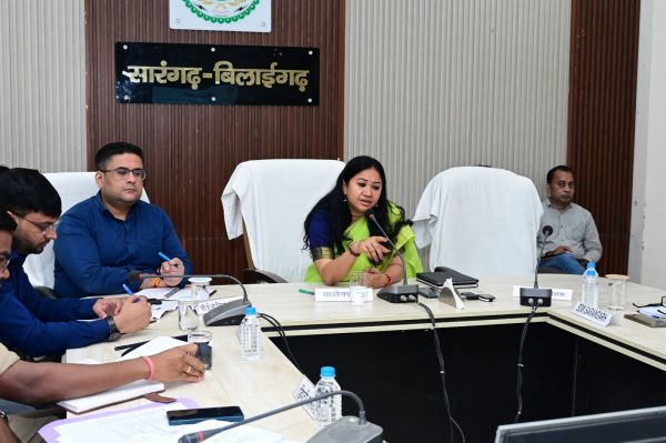 25 गांवों में हर घर जलेगा दीया, खाड़ाबांध तालाब बनेगा जिला स्तरीय आयोजन का केंद्र, सेवा संकल्प अभियान से जुड़ेगा पूरा सारंगढ़-बिलाईगढ़