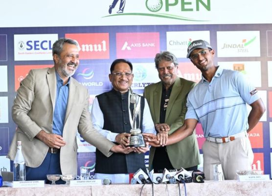 दिल्ली, बेंगलुरु और कोलकाता की तर्ज पर गोल्फ डेस्टिनेशन बनेगा छत्तीसगढ़, मुख्यमंत्री साय ने खिलाड़ियों का बढ़ाया उत्साह, गोल्फ में आजमाया हाथ