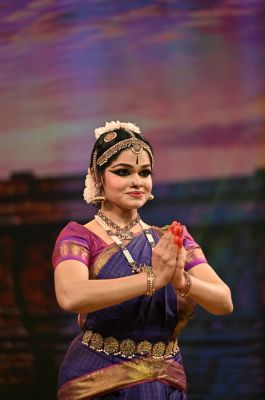 कलार्पणा एन्सेम्बल की भरतनाट्यम प्रस्तुति से सजी चक्रधर समारोह की चौथी सांस्कृतिक संध्या, भाव-लय-ताल के सुंदर संगम ने बांधा समां