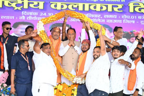  मुख्यमंत्री साय बोले&mdash;लोककलाएं हमारी सांस्कृतिक पहचान, तीजन बाई की विरासत सहेजेगी सरकार; कलाकारों के लिए खुलेगा सम्मान और अवसरों का नया द्वार